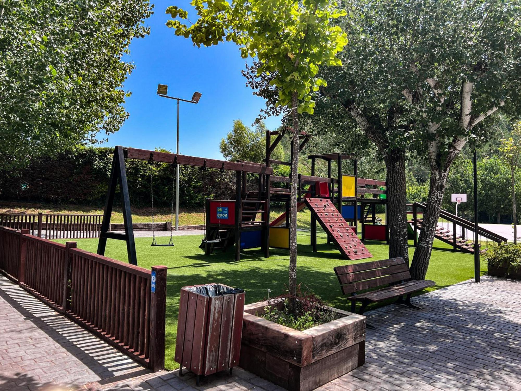 Camping Riera Merles Borreda Exterior photo